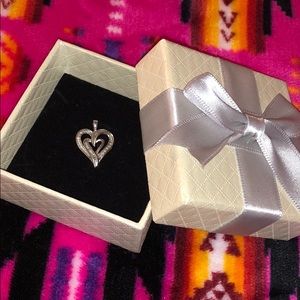 10k double heart pendant